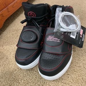 NWT Shoe Beatz